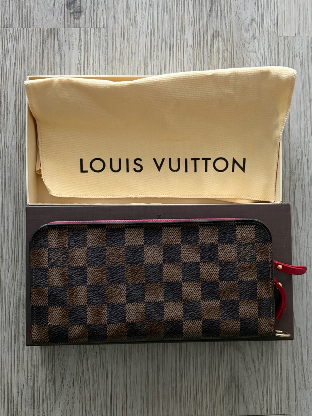 Louis Vuitton Damier Ebene Pouch
